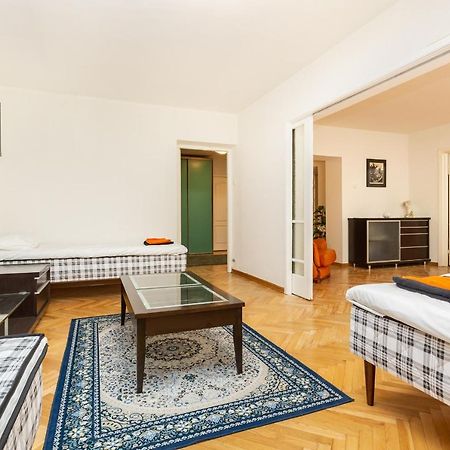 3 Room Central Apartmend 90M2 Parking For One Car Fifth Floor And The Building Does Not Have An Elevator 탈린 외부 사진