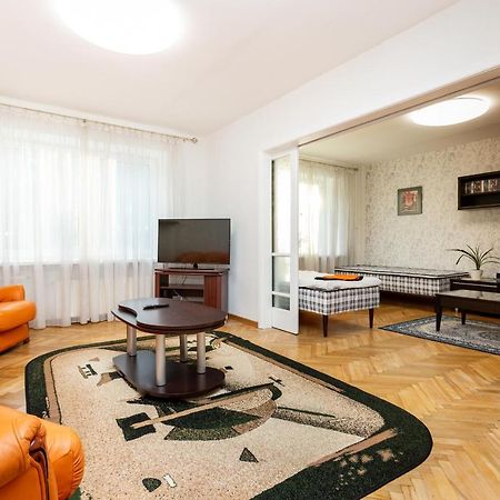 3 Room Central Apartmend 90M2 Parking For One Car Fifth Floor And The Building Does Not Have An Elevator 탈린 외부 사진
