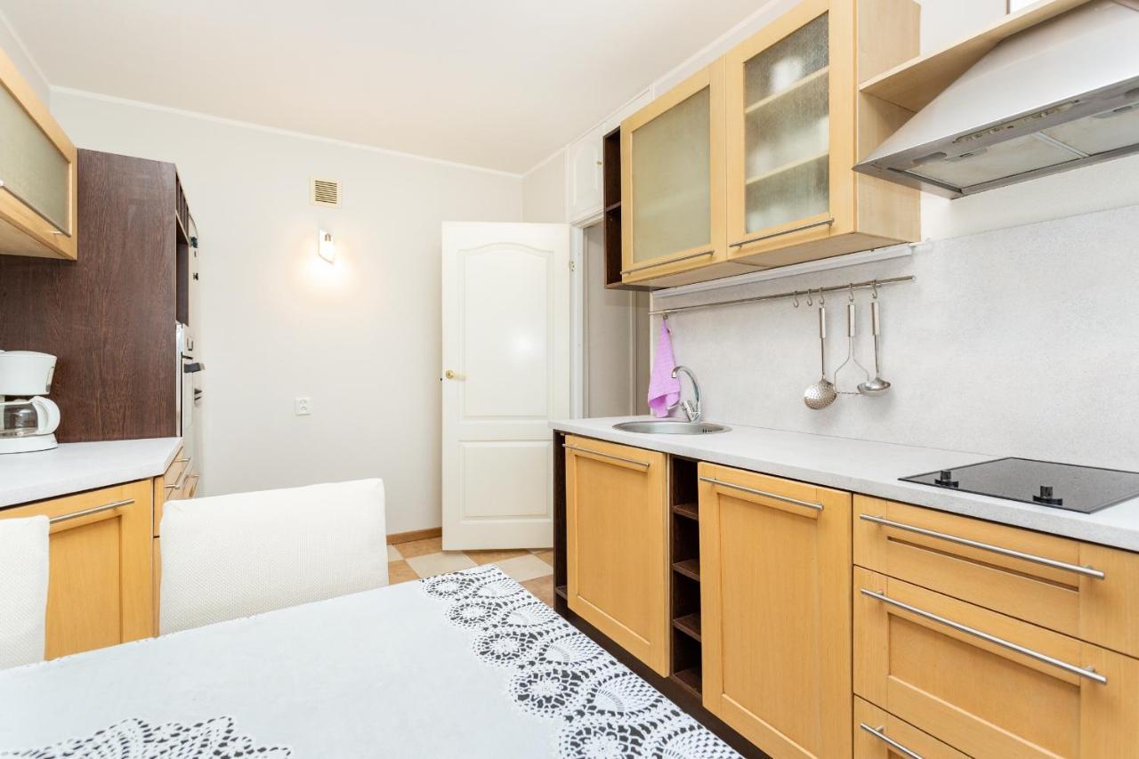 3 Room Central Apartmend 90M2 Parking For One Car Fifth Floor And The Building Does Not Have An Elevator 탈린 외부 사진