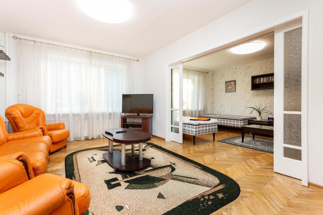 3 Room Central Apartmend 90M2 Parking For One Car Fifth Floor And The Building Does Not Have An Elevator 탈린 외부 사진